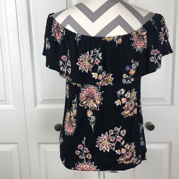 Old Navy Black Floral Off Shoulder Top Size Medium - Picture 4 of 8